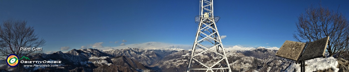 58 Vista panoramica verso la Val Brembana da S. Pellegrino e verso le Orobie .jpg